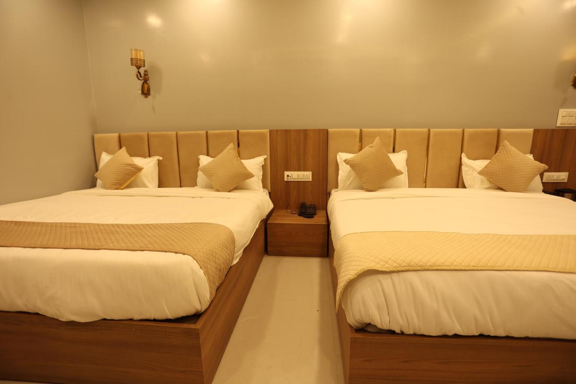 Hotel Trinay Jaipur
