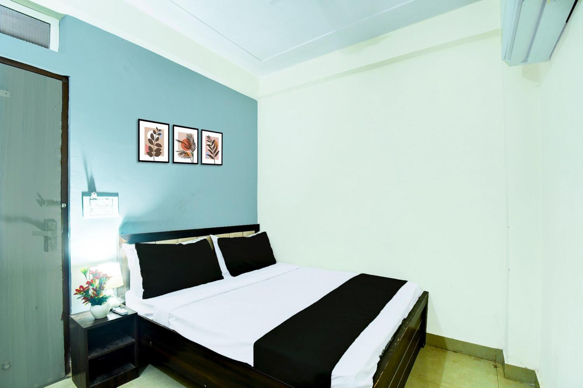 Hotel O Royal 3*