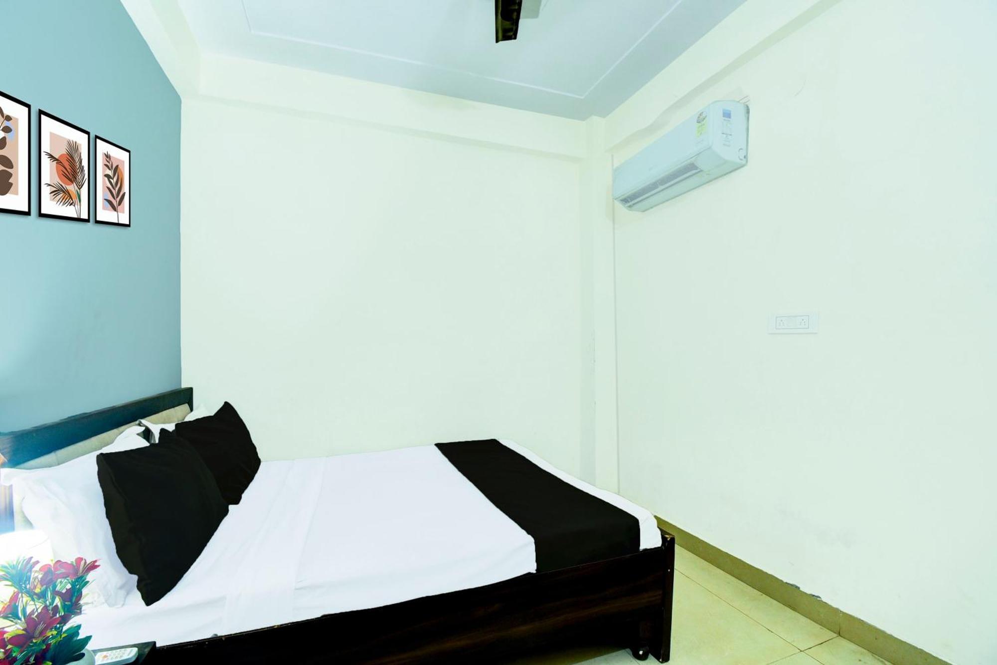 Hotel O Royal 3*