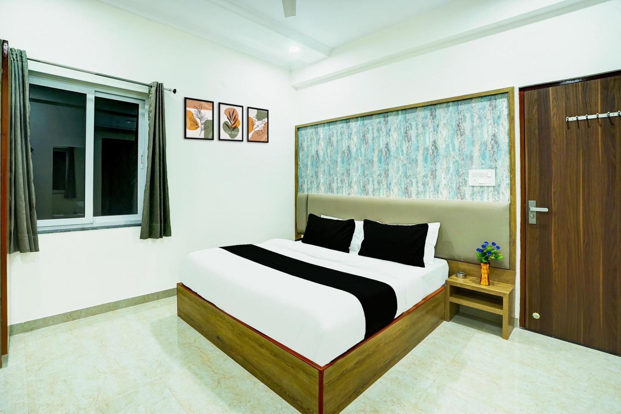O Jai Palace And Hotel 3*