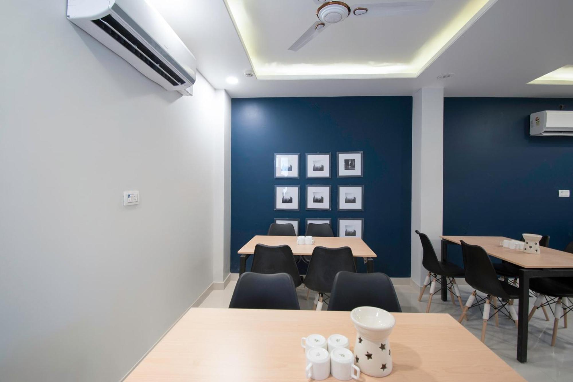 Collection O Blue Shine 4* Jaipur