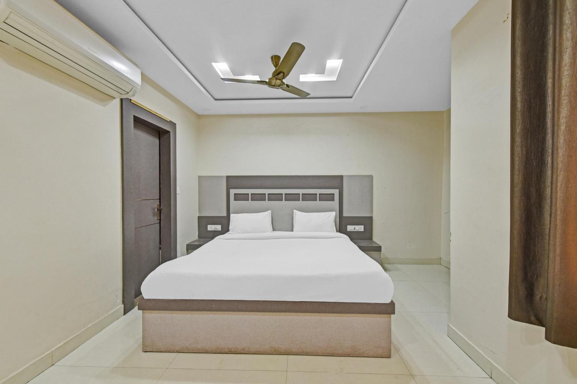 Collection O Homes Hotel