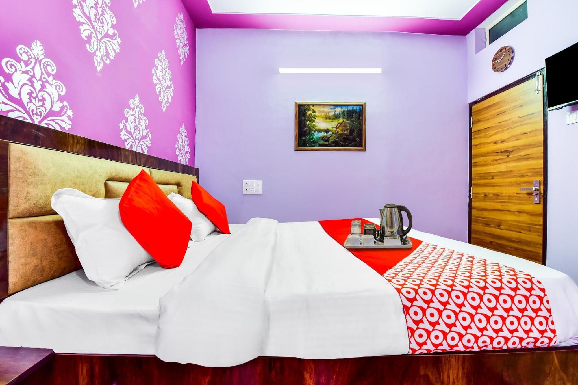 Hotel O Nitya 3*