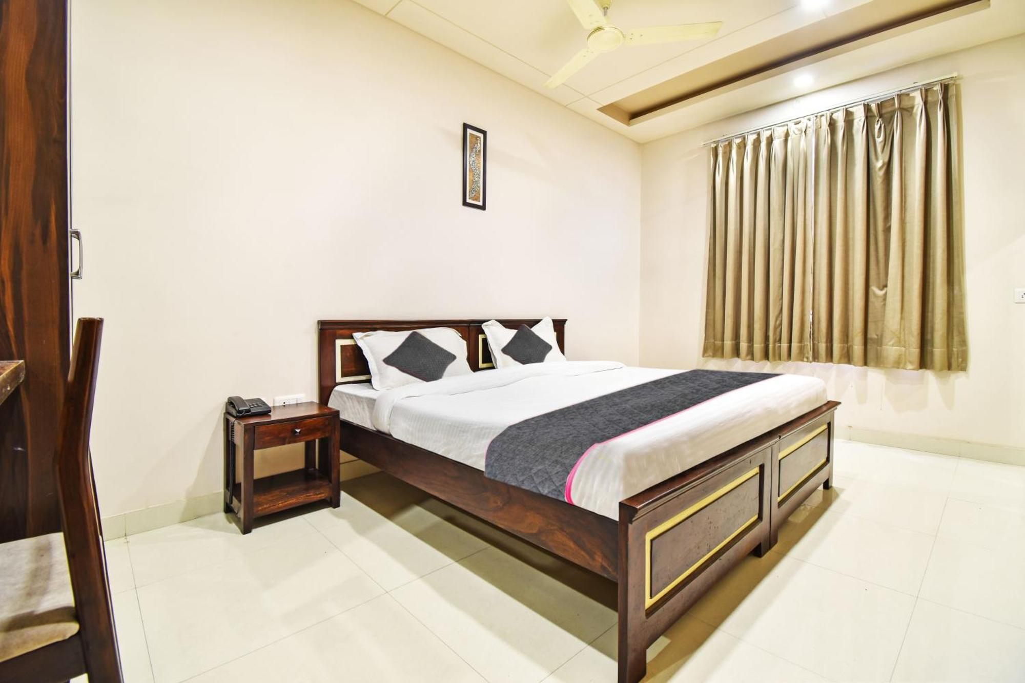 Collection O Guru Kripa Hotel 4*
