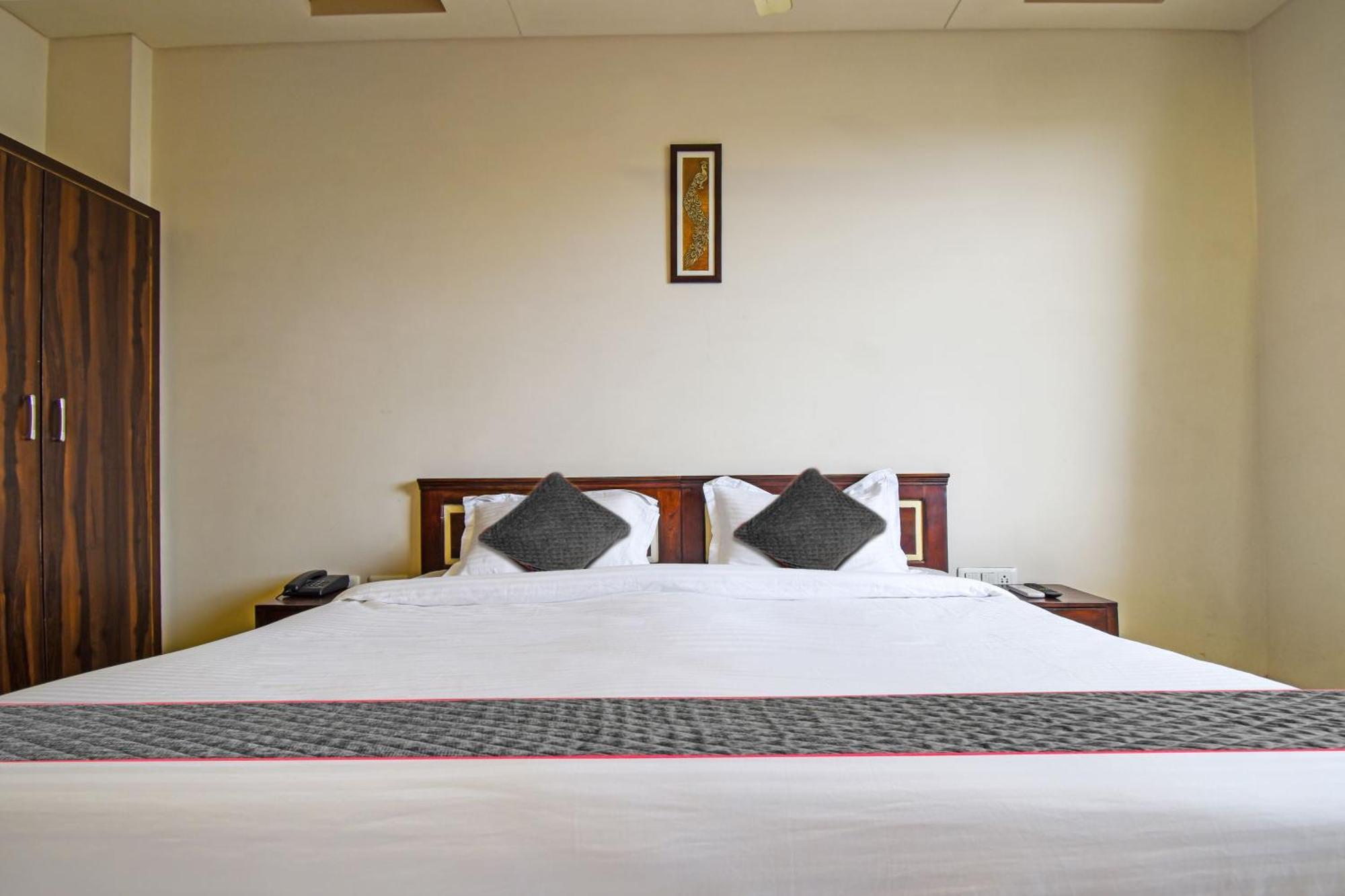 Hotel Collection O Guru Kripa Jaipur