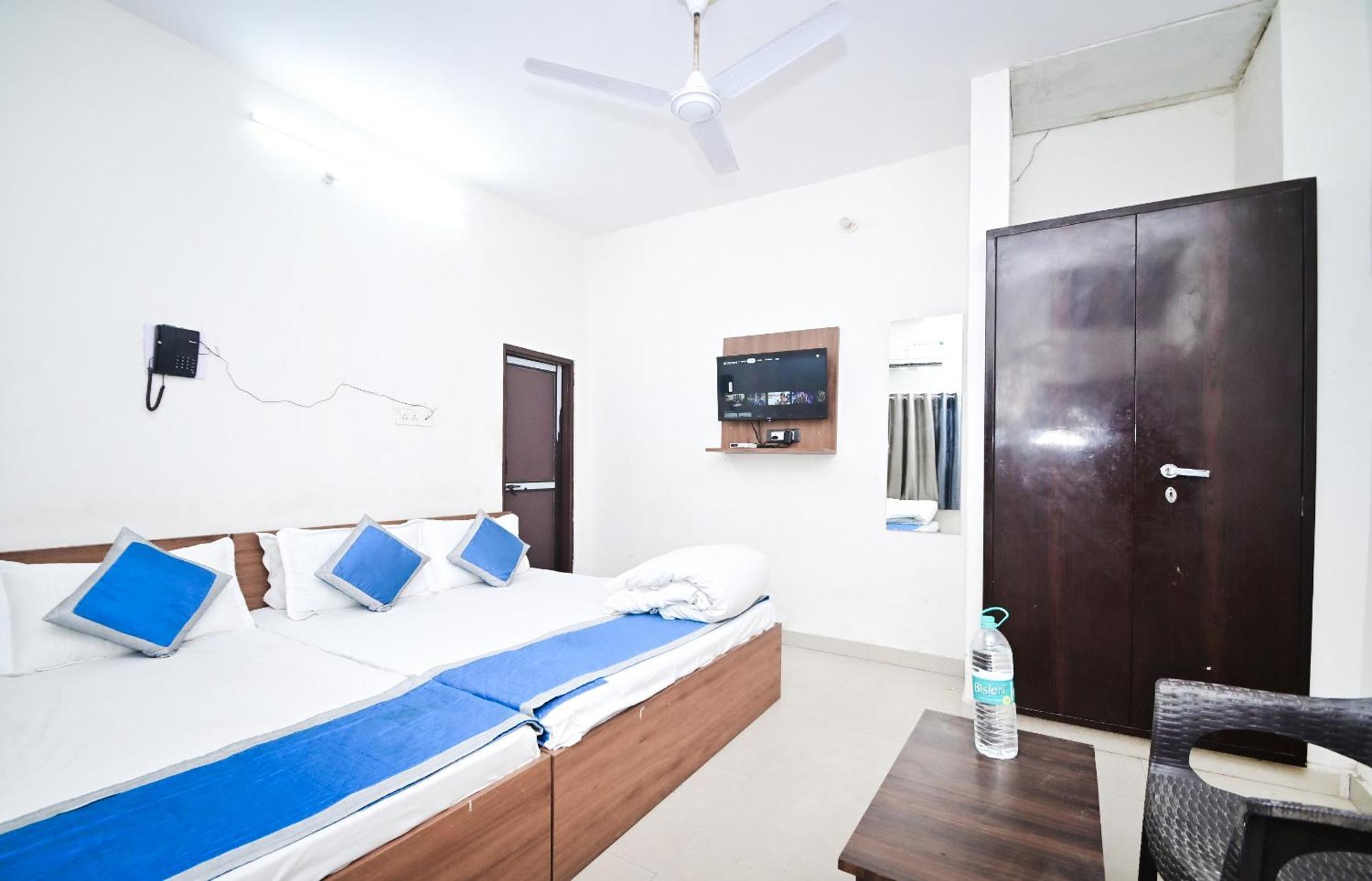 Apoorv - Near Railway Station 3*