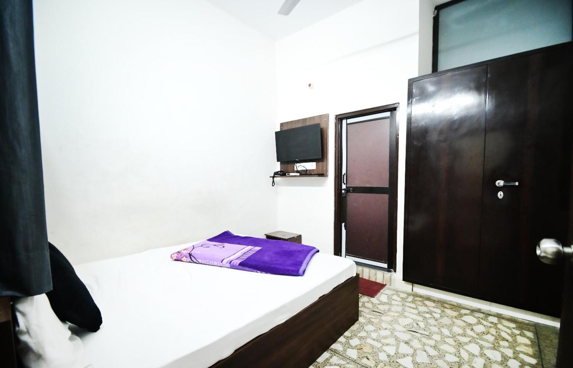 Hotel Apoorv - Near Railway Station Jaipur