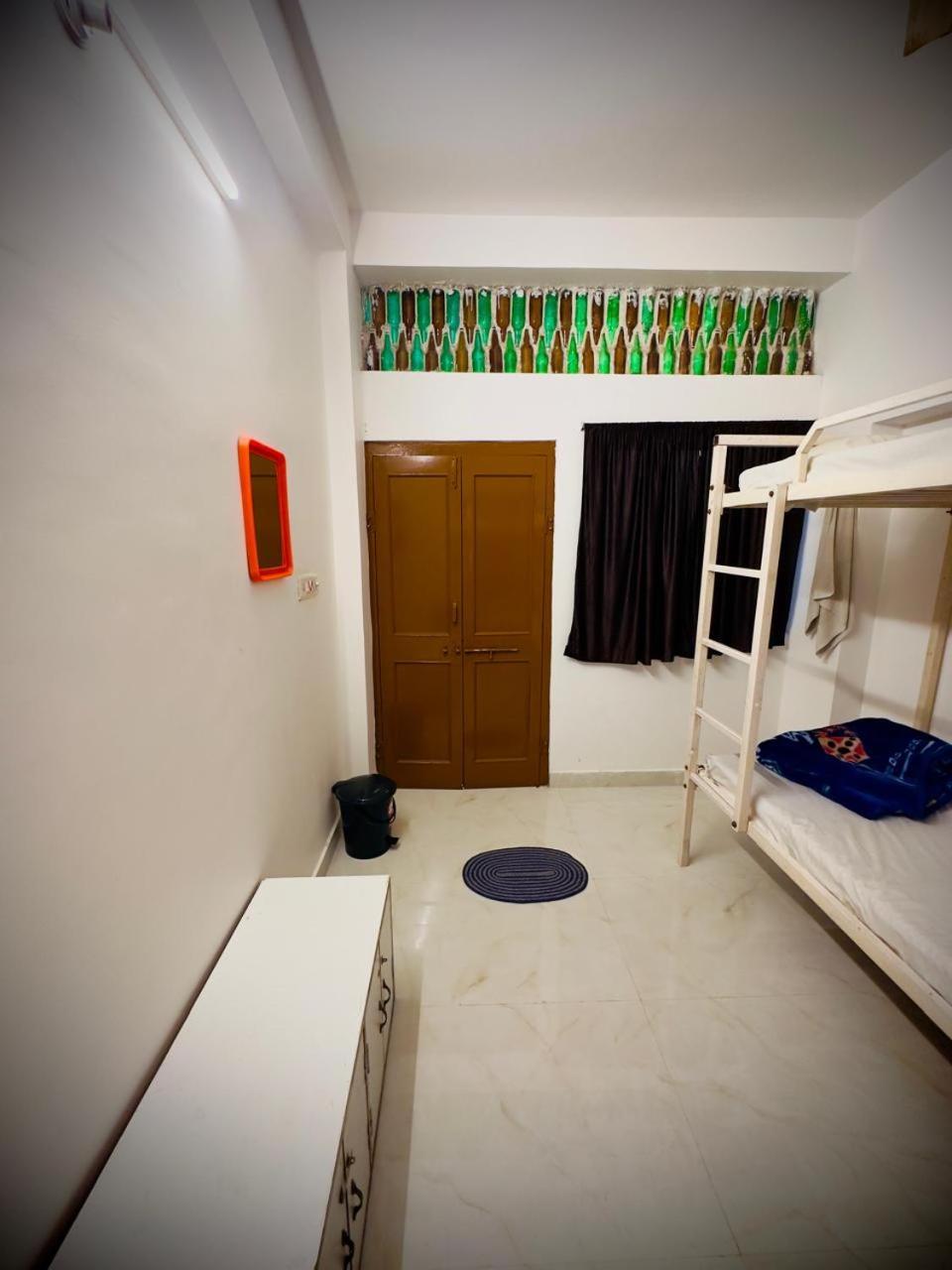 Hostel Eco Family *