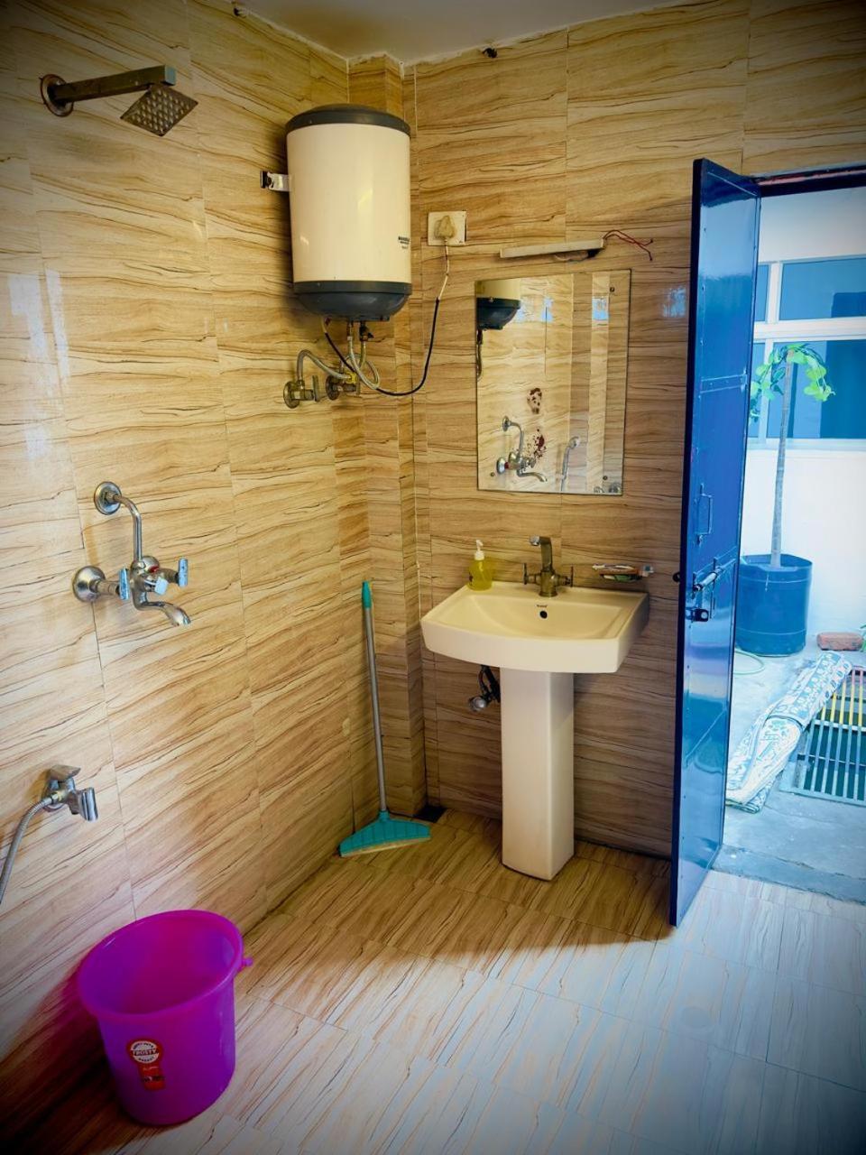 Eco Family Hostel Jaipur