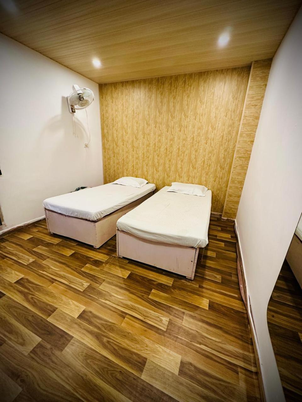 Eco Family Hostel *