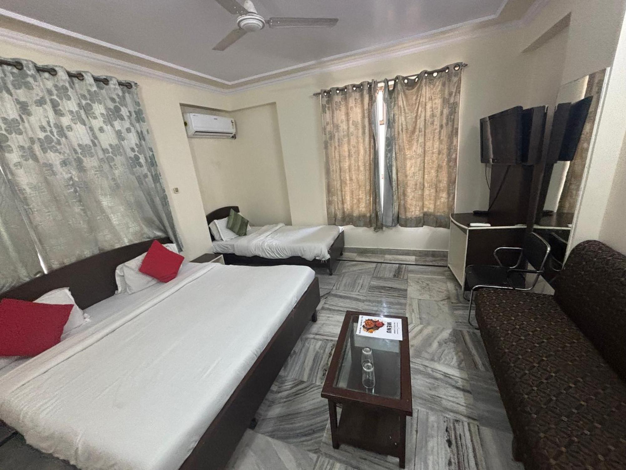 Sk Paradise Hotel Jaipur