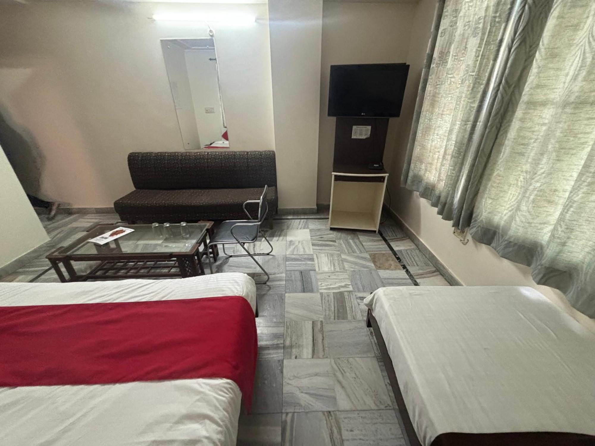 Sk Paradise Hotel Jaipur