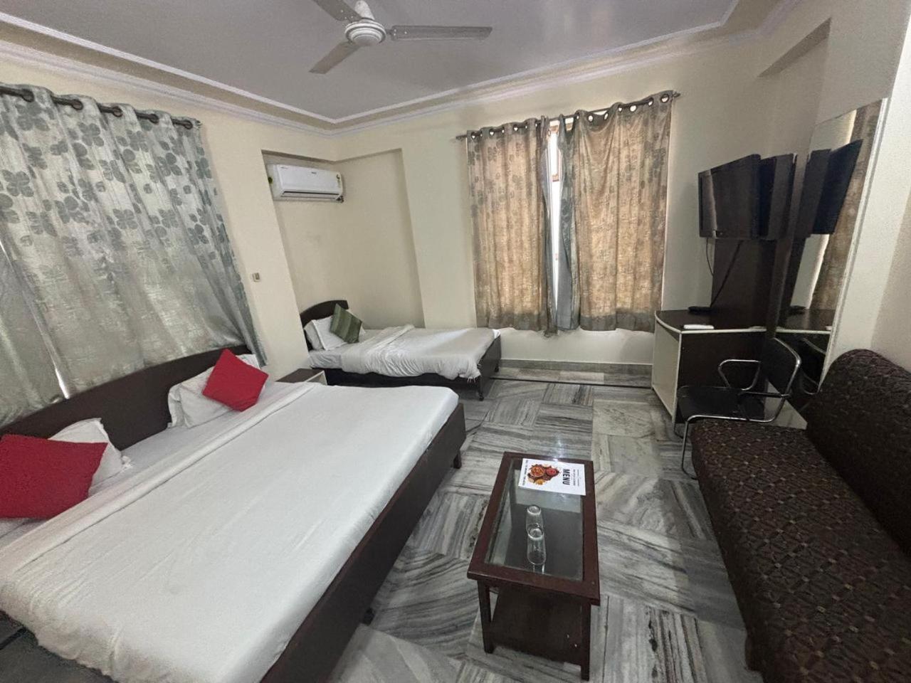 Sk Paradise Hotel 3*