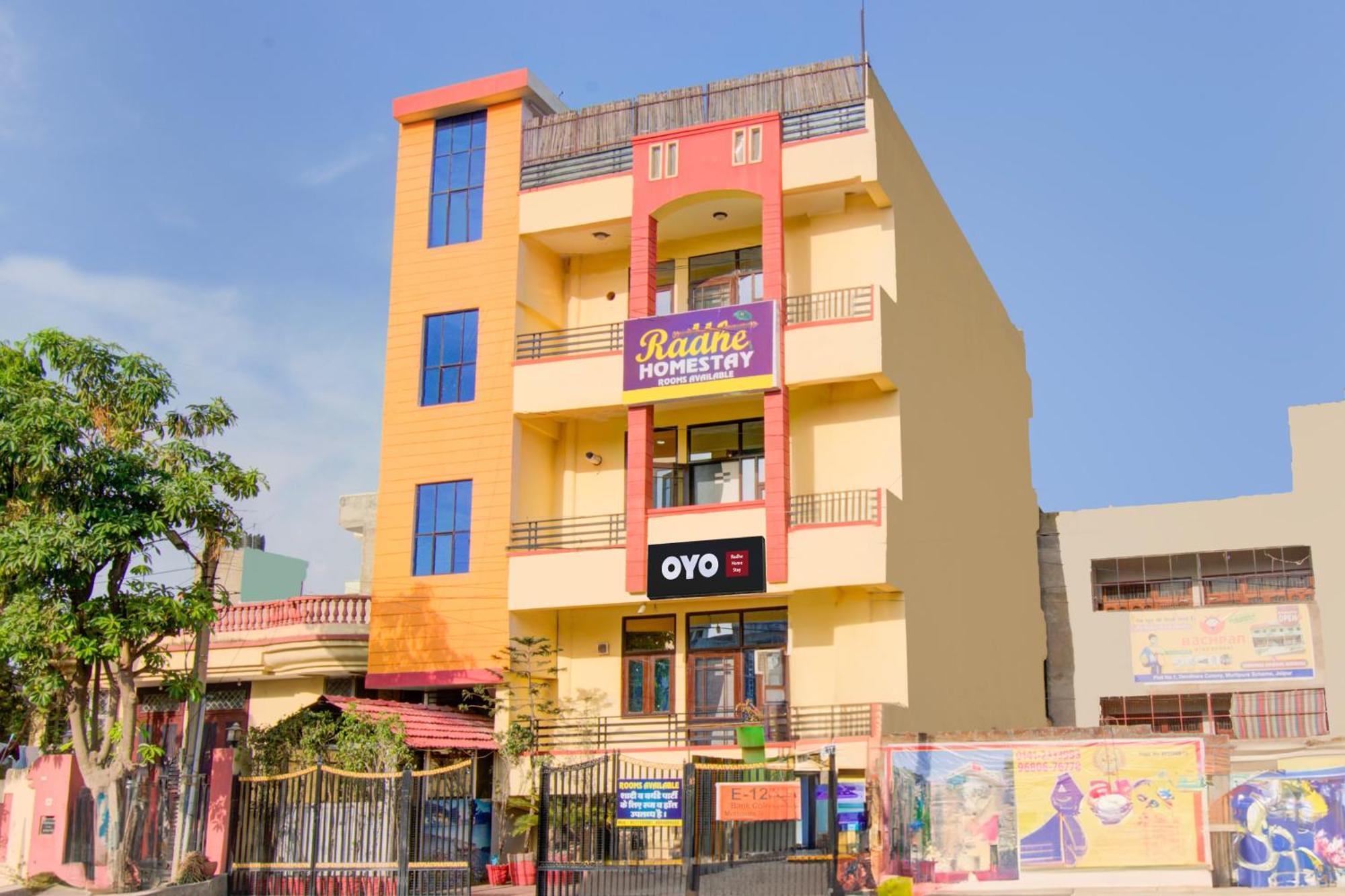 Hotel O Radhe 3*