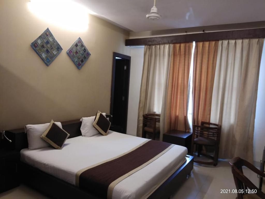 Liv 4* Jaipur