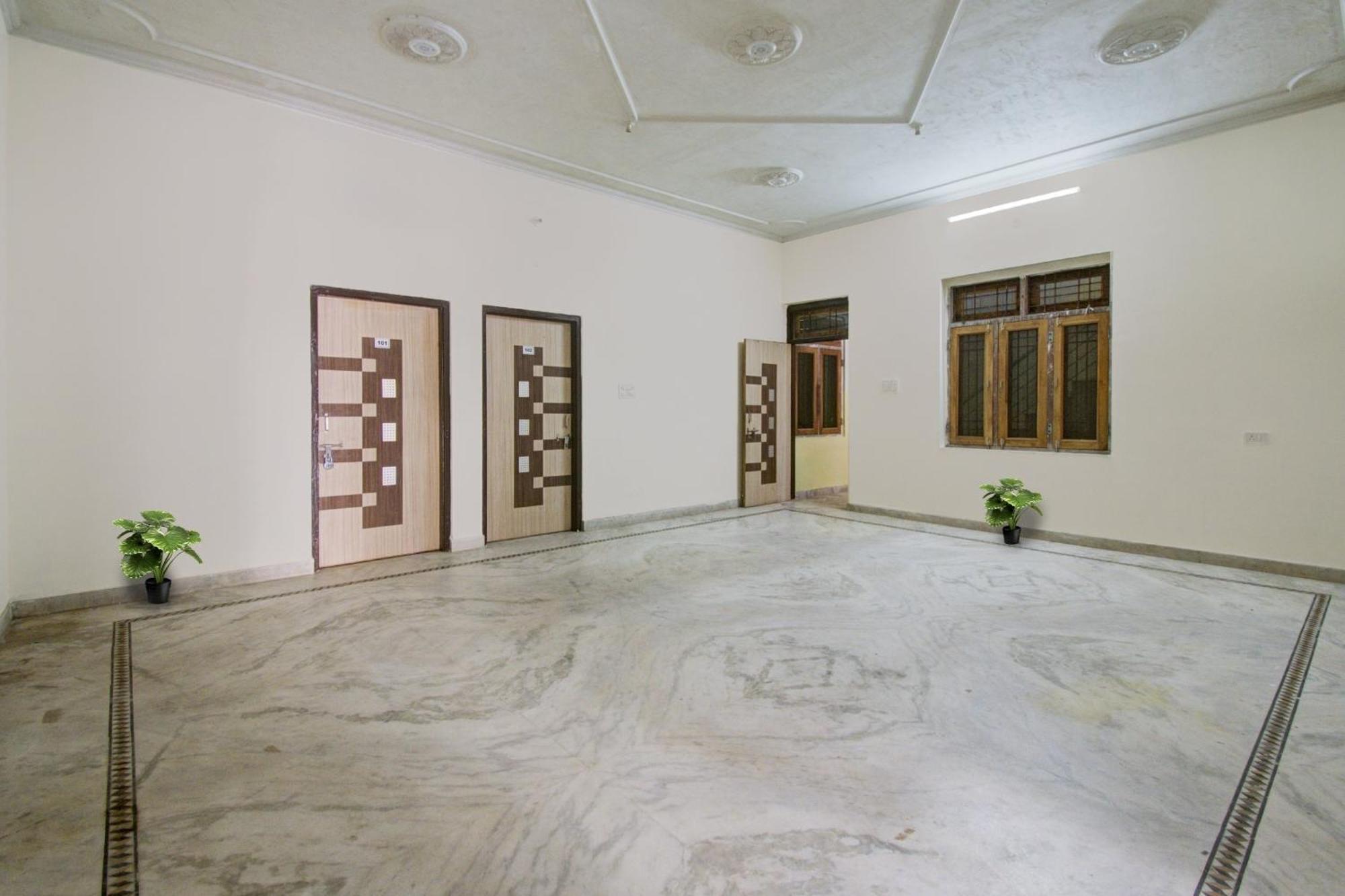 O Karni Palace