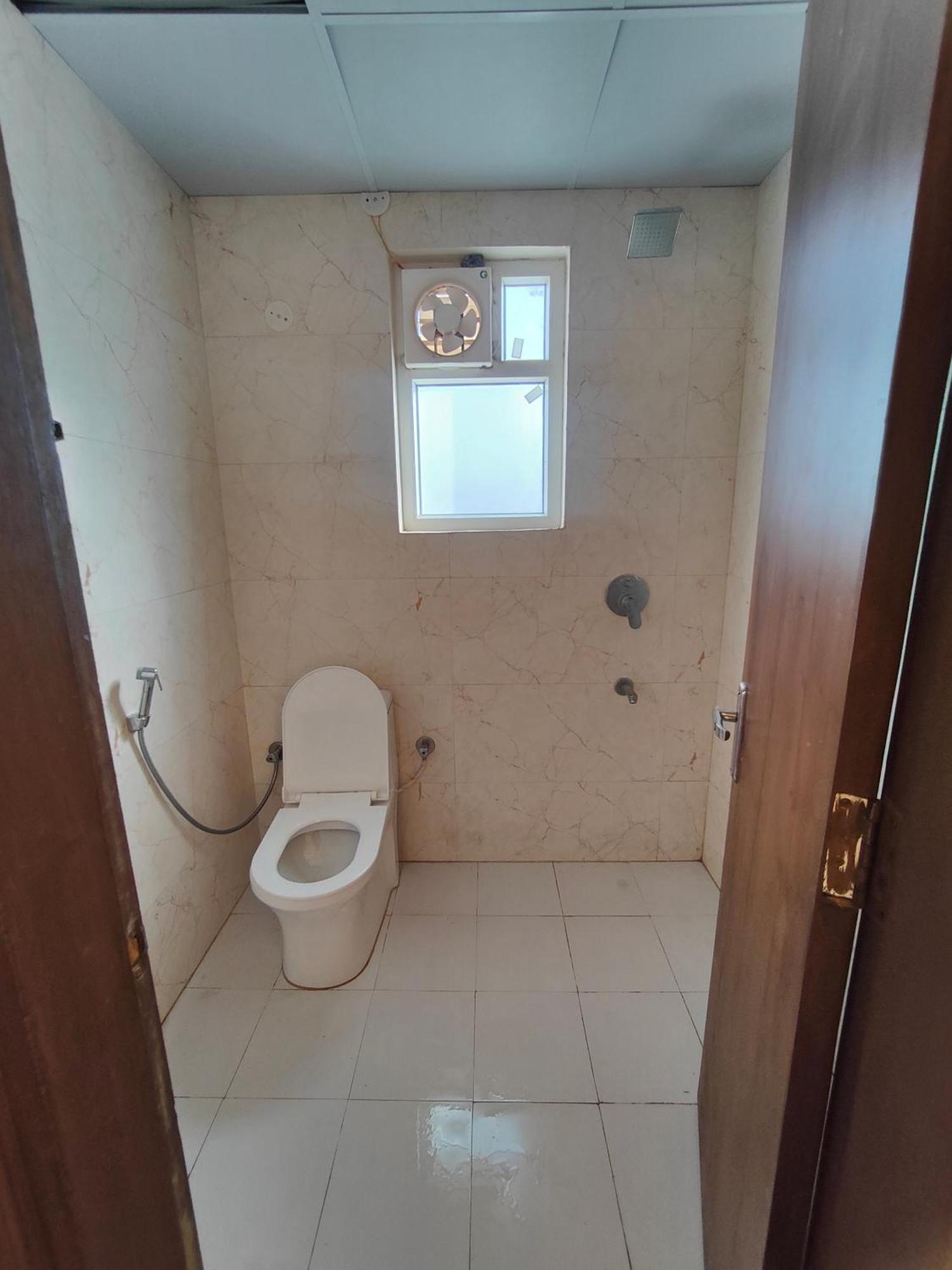Pransh Heights Apartment *