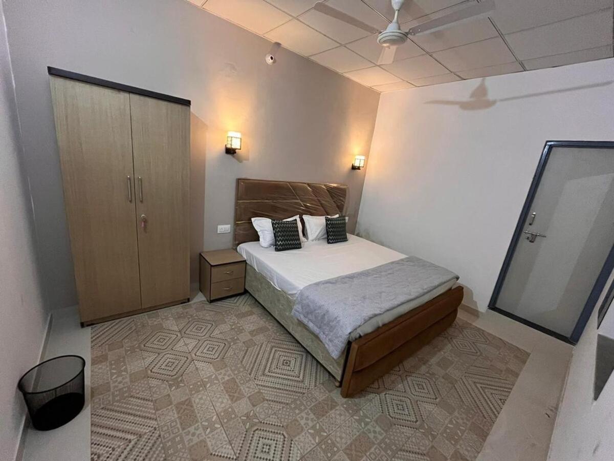 Wayside 13 Villa