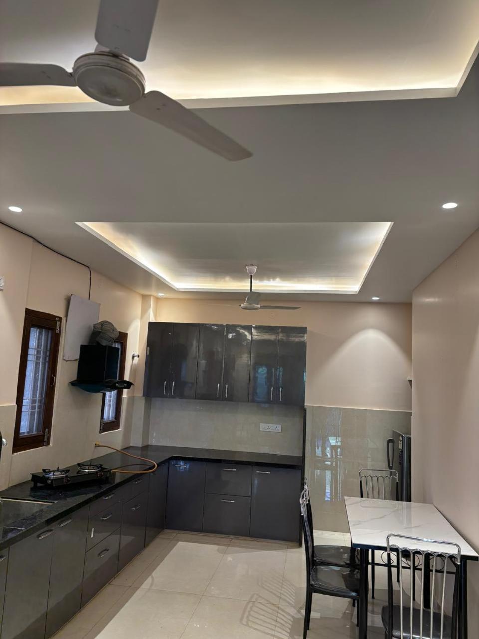 Charming & Cozy In Apartment Jaipur