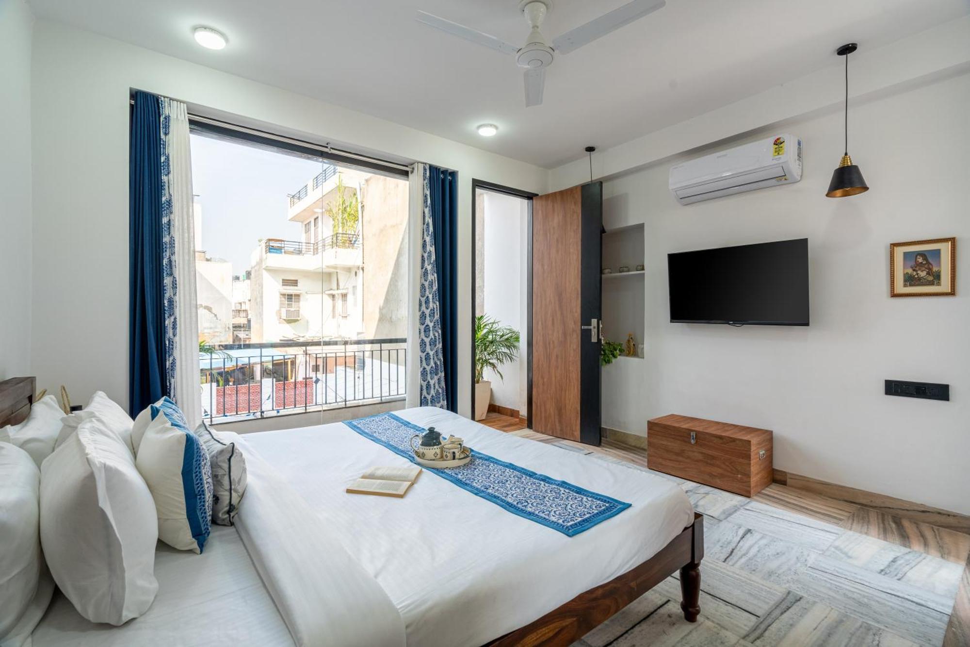 Alaya Ramalaya - With Balcony 4*