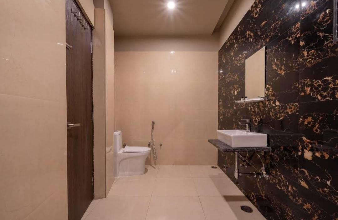 Ak - Budgeted In Hotel 3*