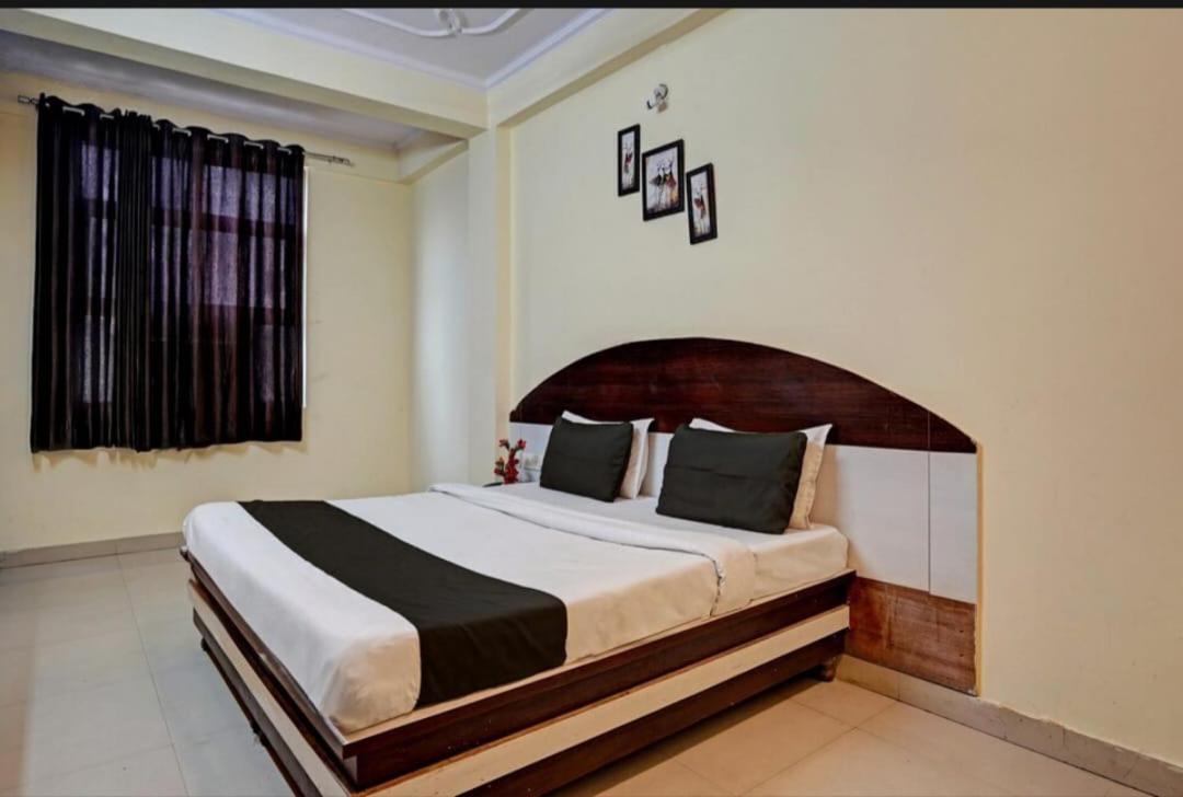 Ak - Budgeted In Hotel 3*