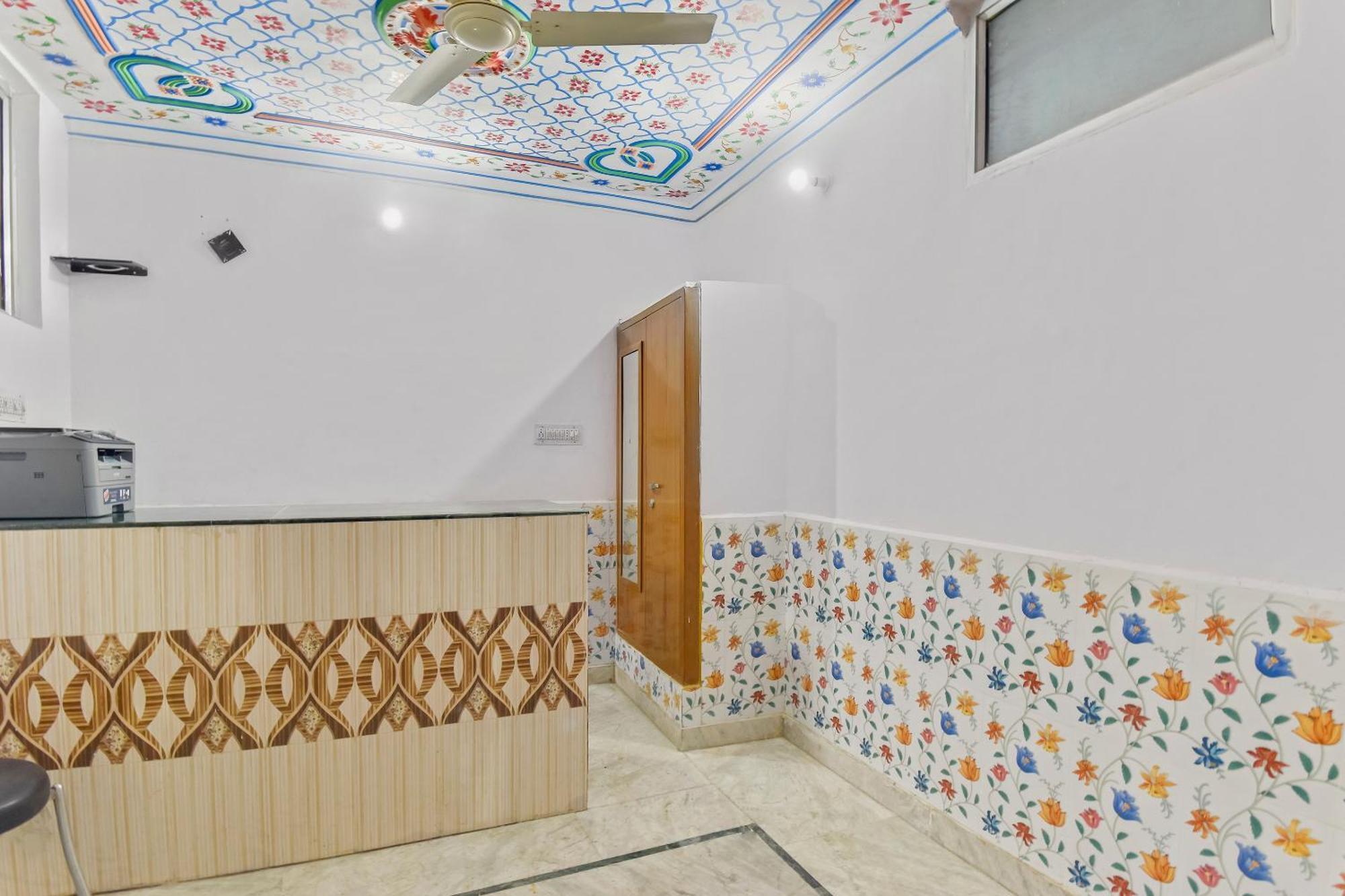 Hotel O Black Hawk 4*