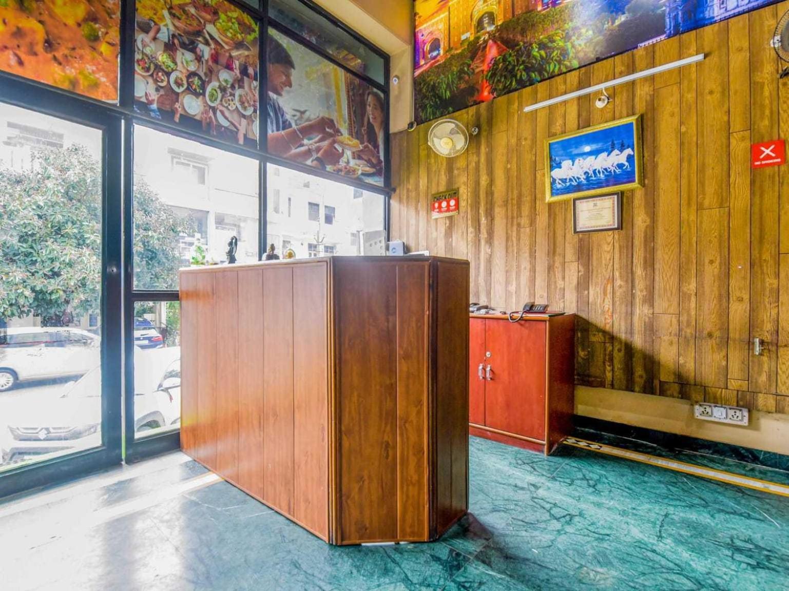 Hotel O Utsav 3*
