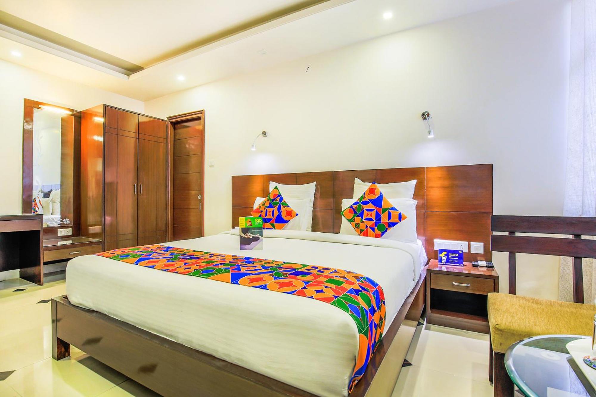 Fabhotel Tipsyy Hotel 3*