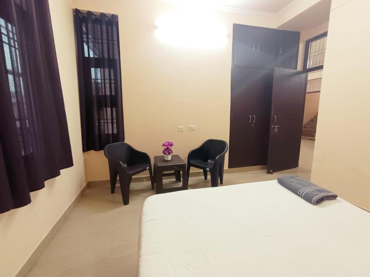 Hostel Galaxy Backpackes Airport Jaipur