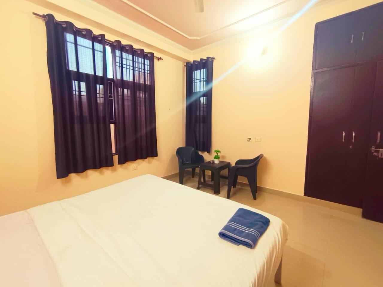Hostel Galaxy Backpackes Airport