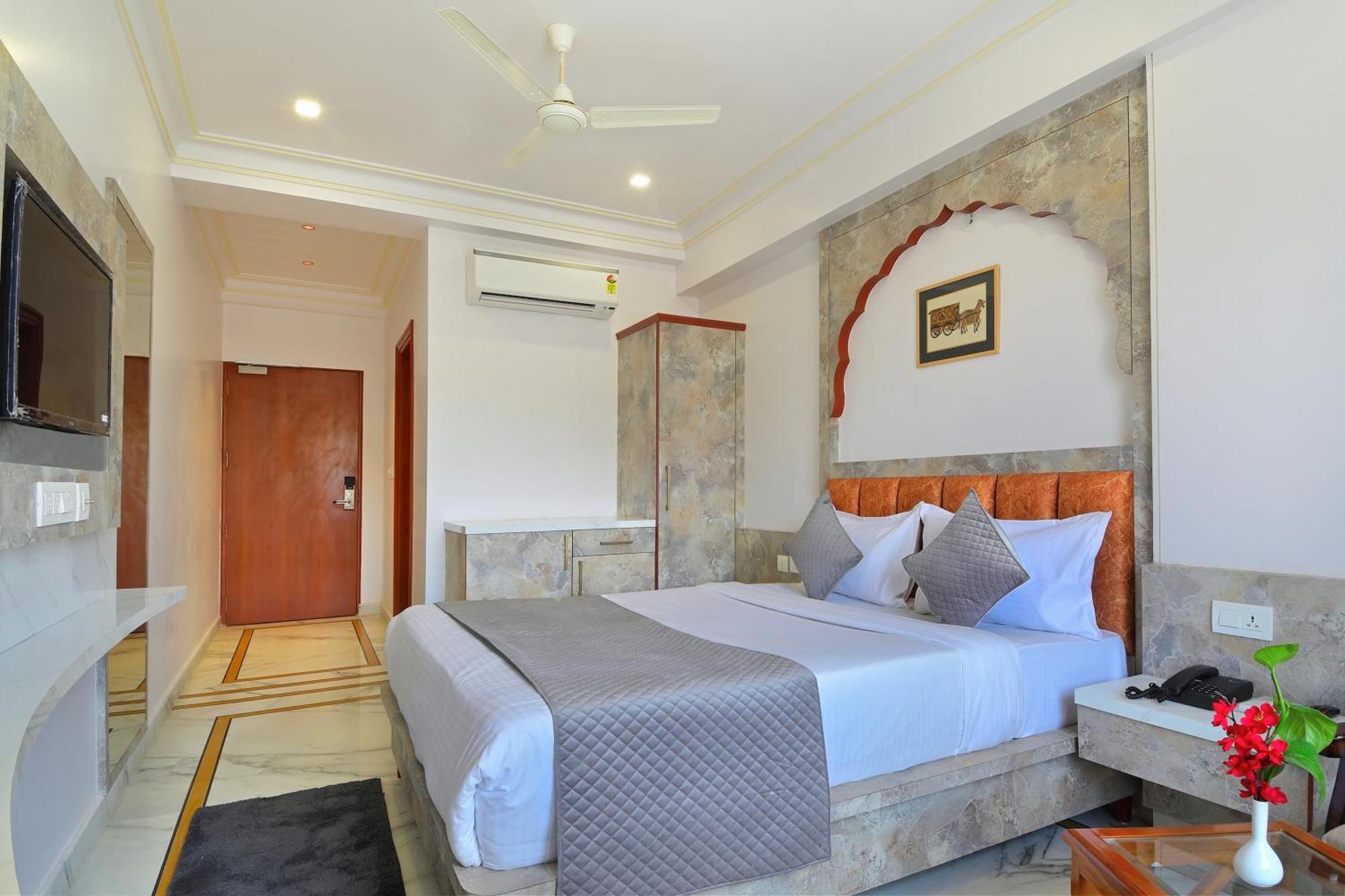 Trim Boutique Parkota Haveli 3*