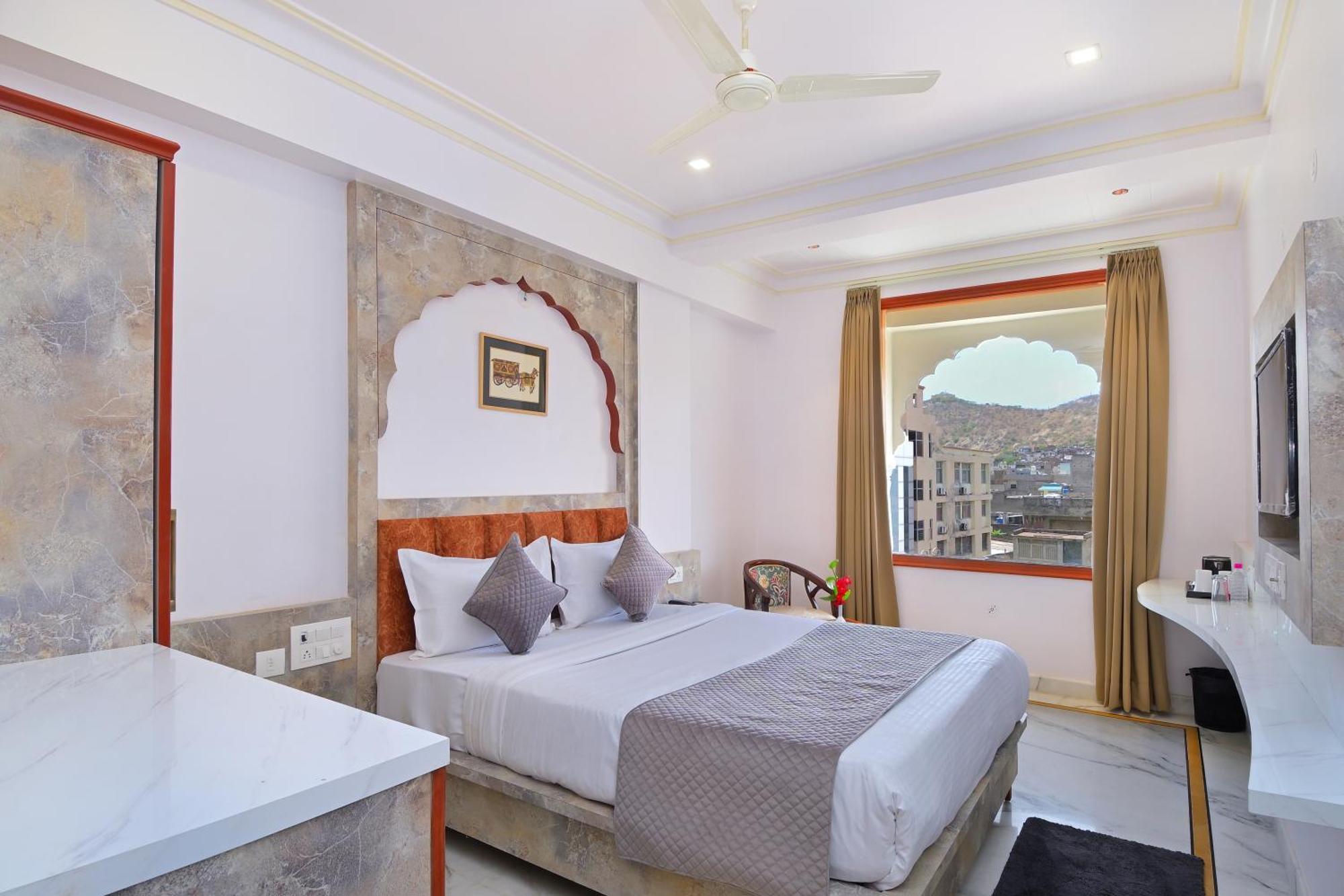 Trim Boutique Parkota Haveli 3*