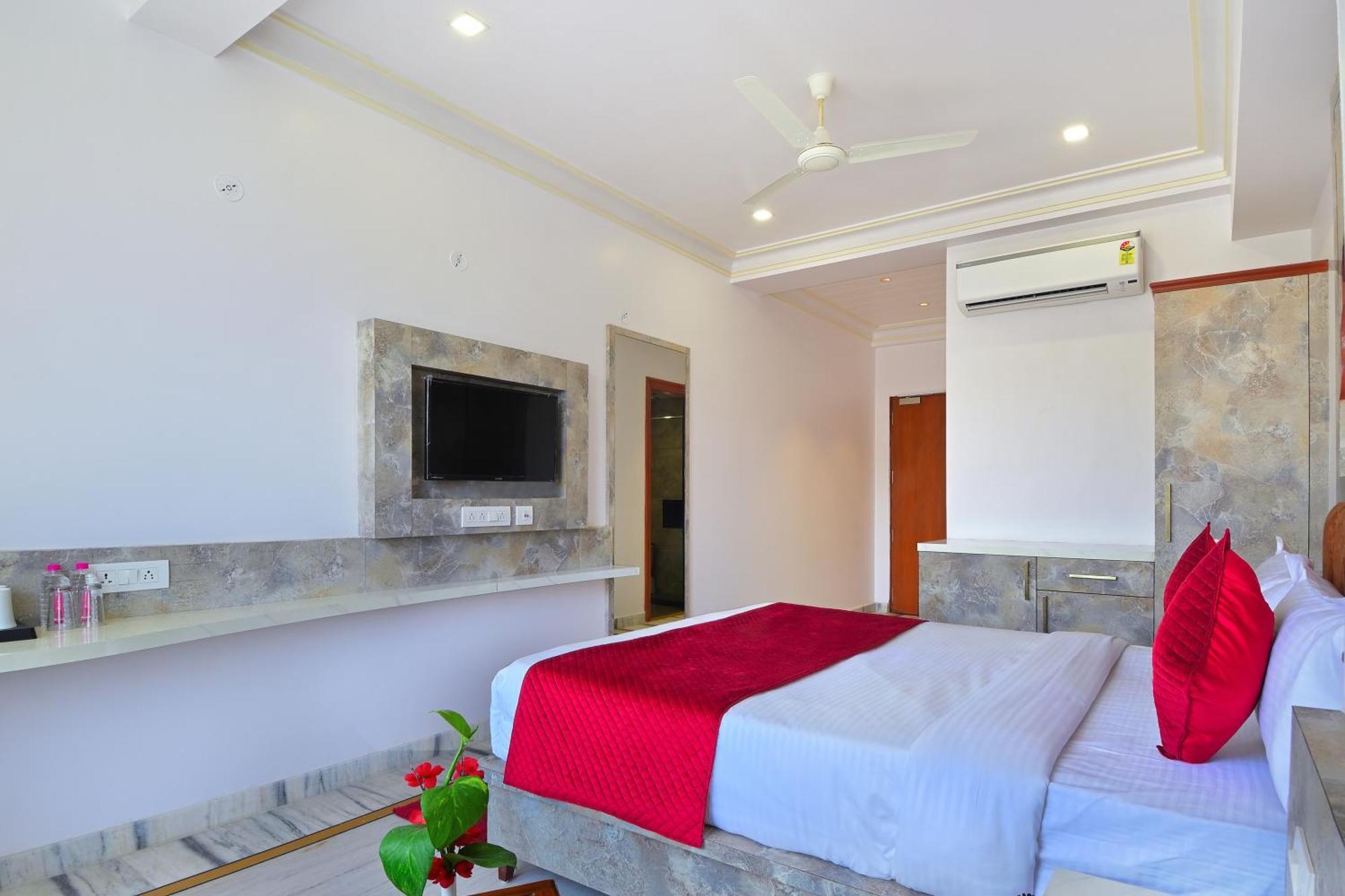 Trim Boutique Parkota Haveli Jaipur