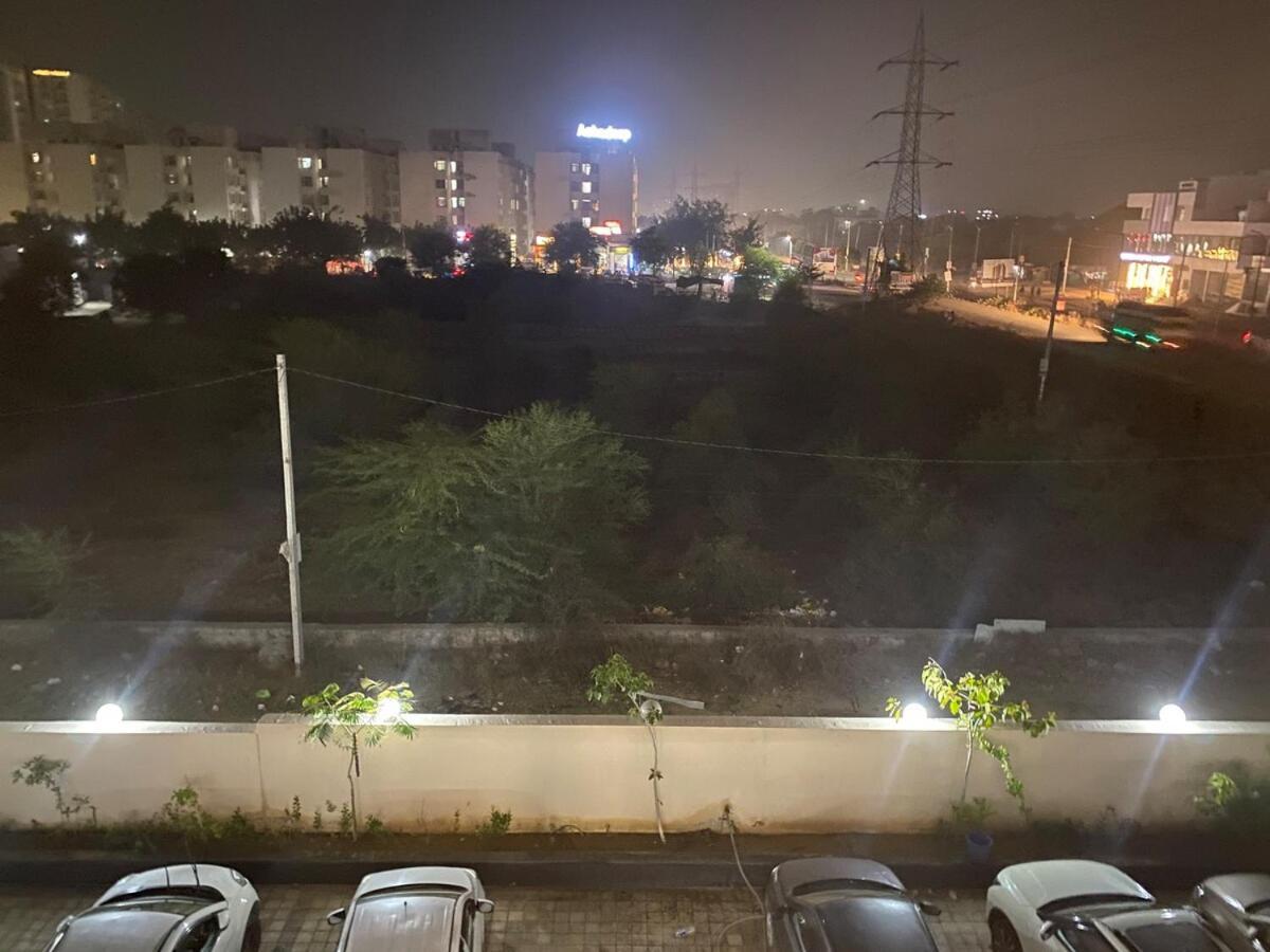 Fully Furnished Luxury Flat In Free Wifi
