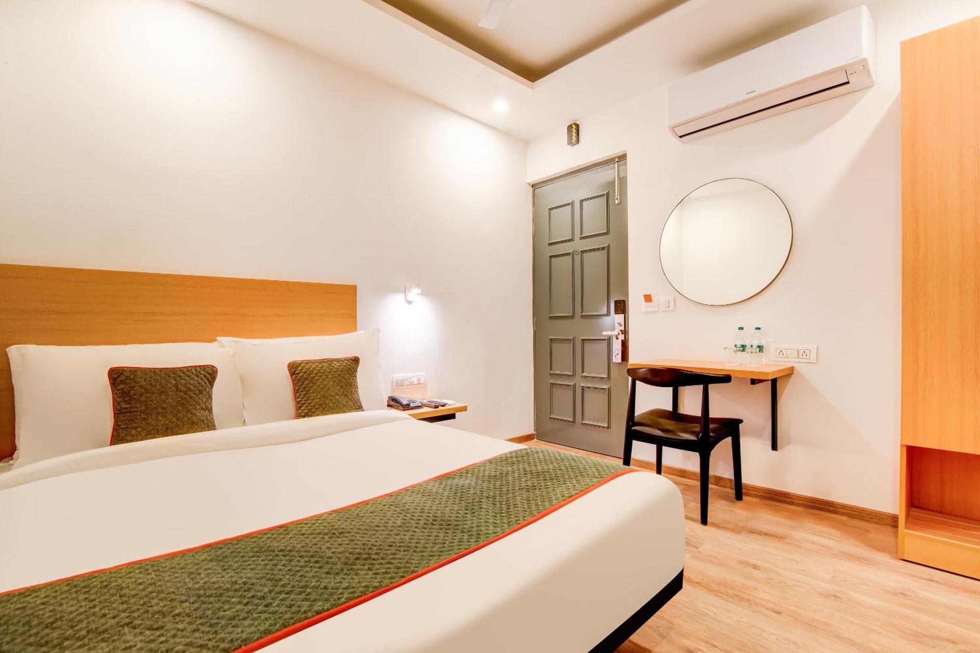 Hotel Townhouse Airport