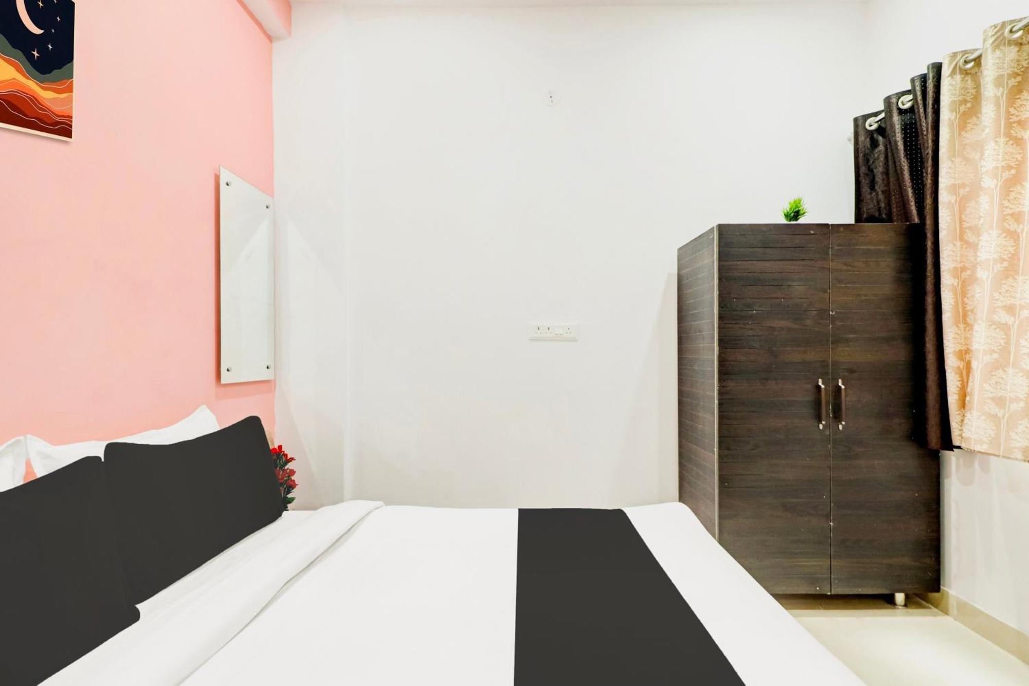 Hotel O Gulabi Jaipur