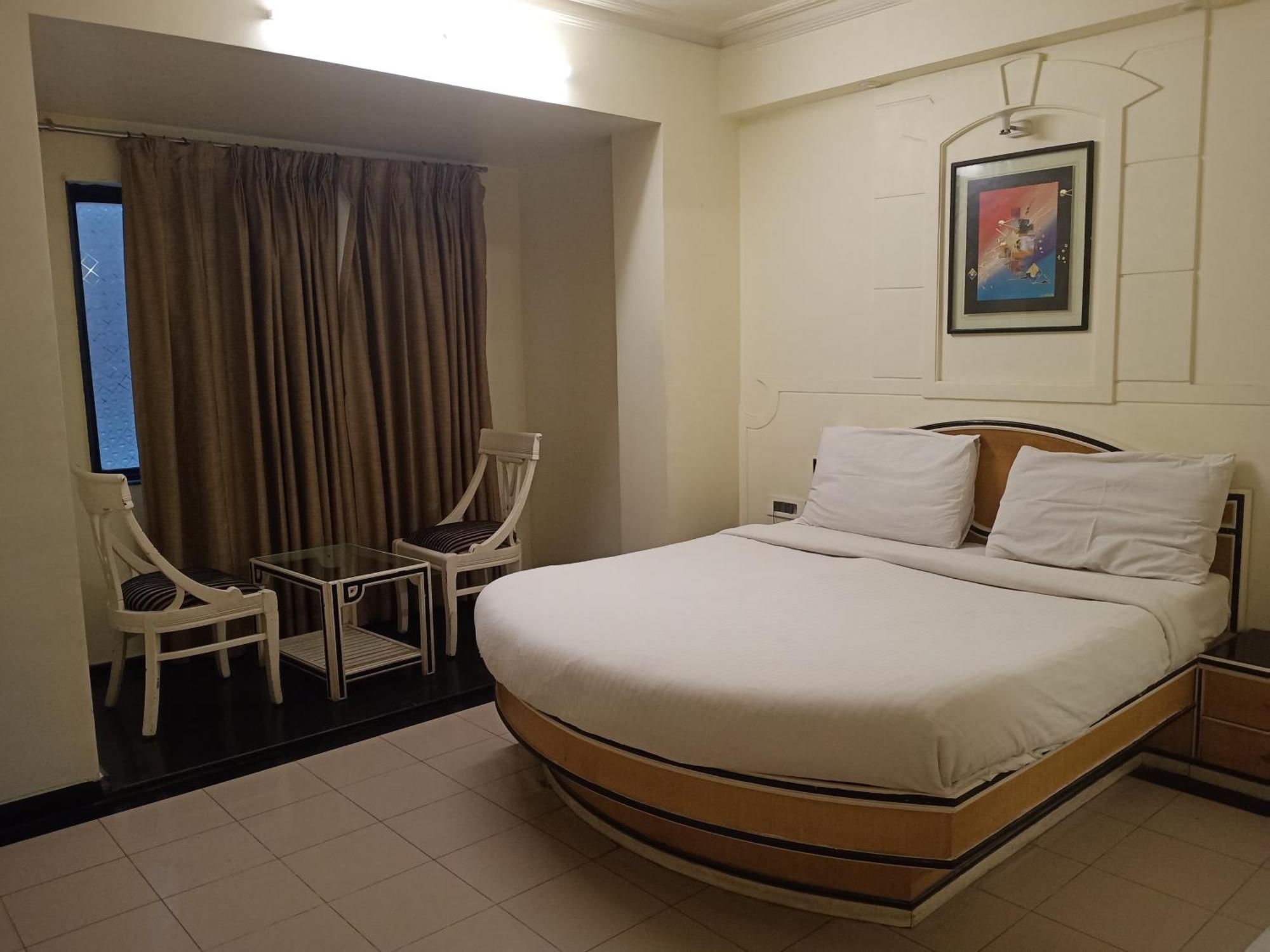 Indiana Classic Hotel