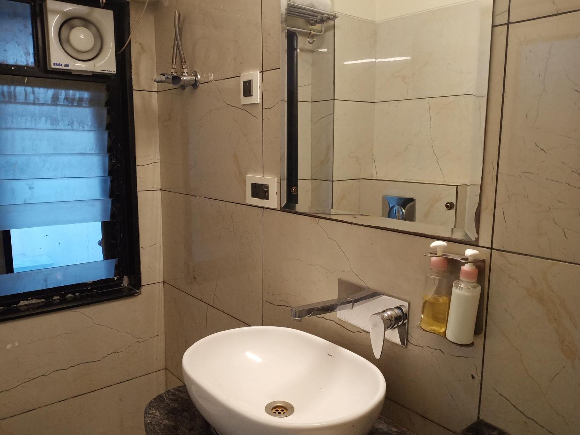 Indiana Classic Hotel Jaipur