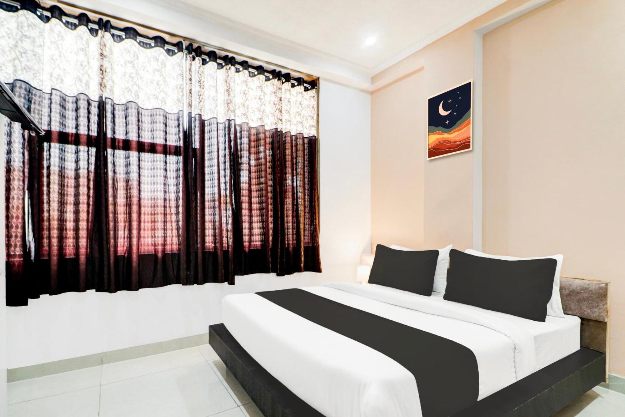 O Gulabi Hotel