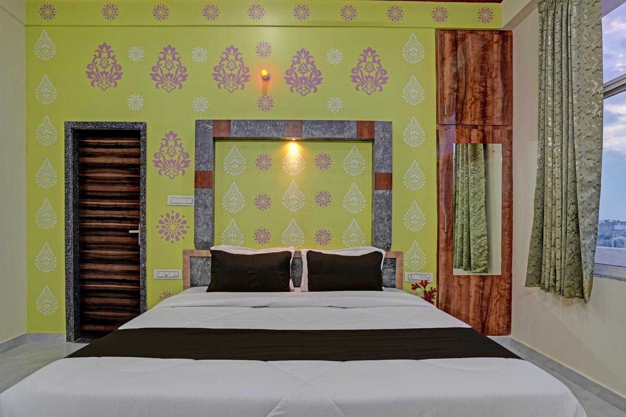 Hotel O Surya Mahal Jaipur