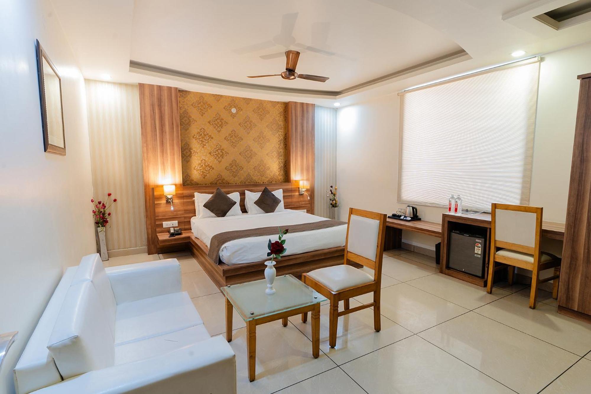 Fabhotel Signature Jaipur