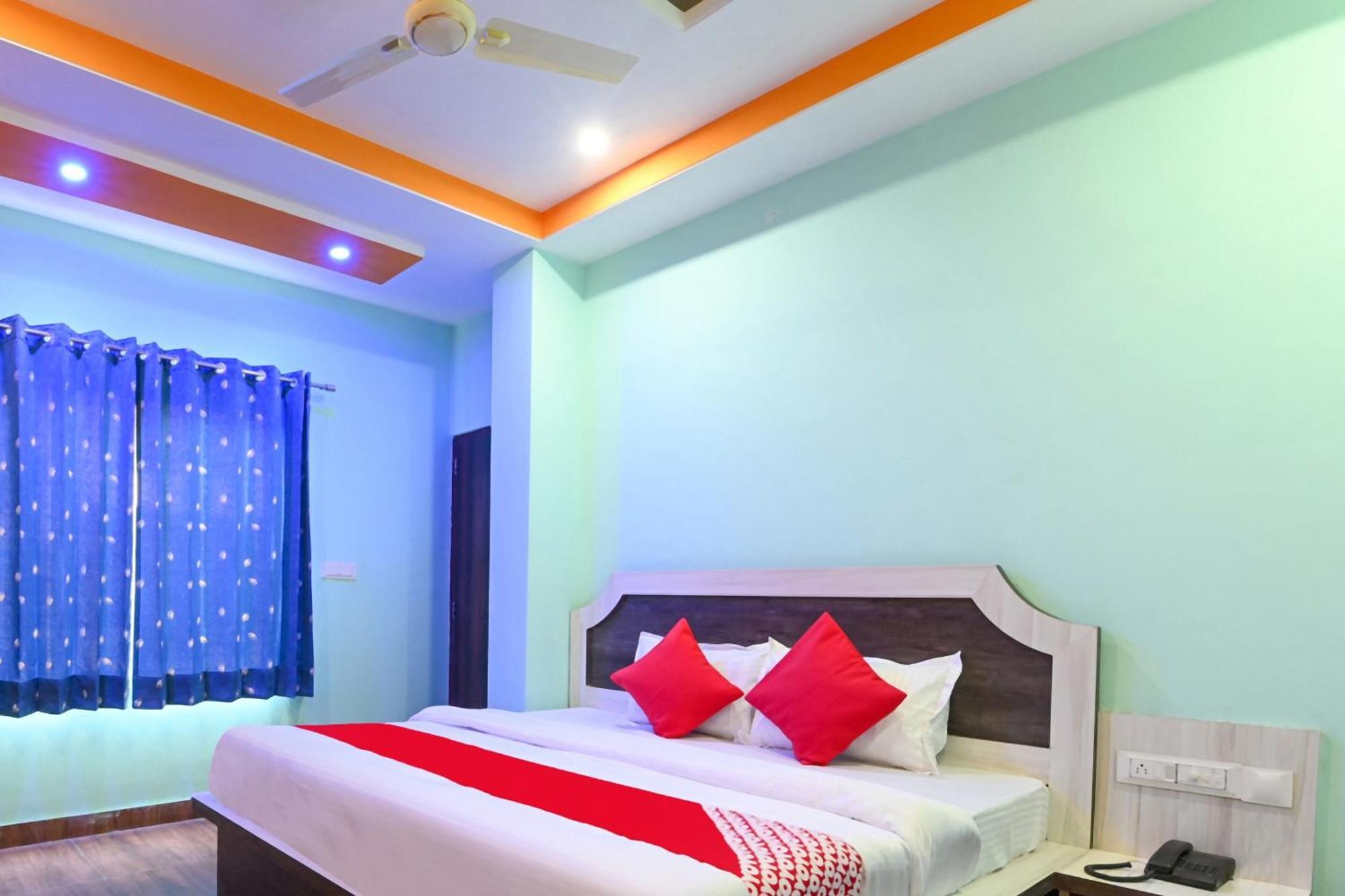 Hotel O Lakhdatar Palace 3*