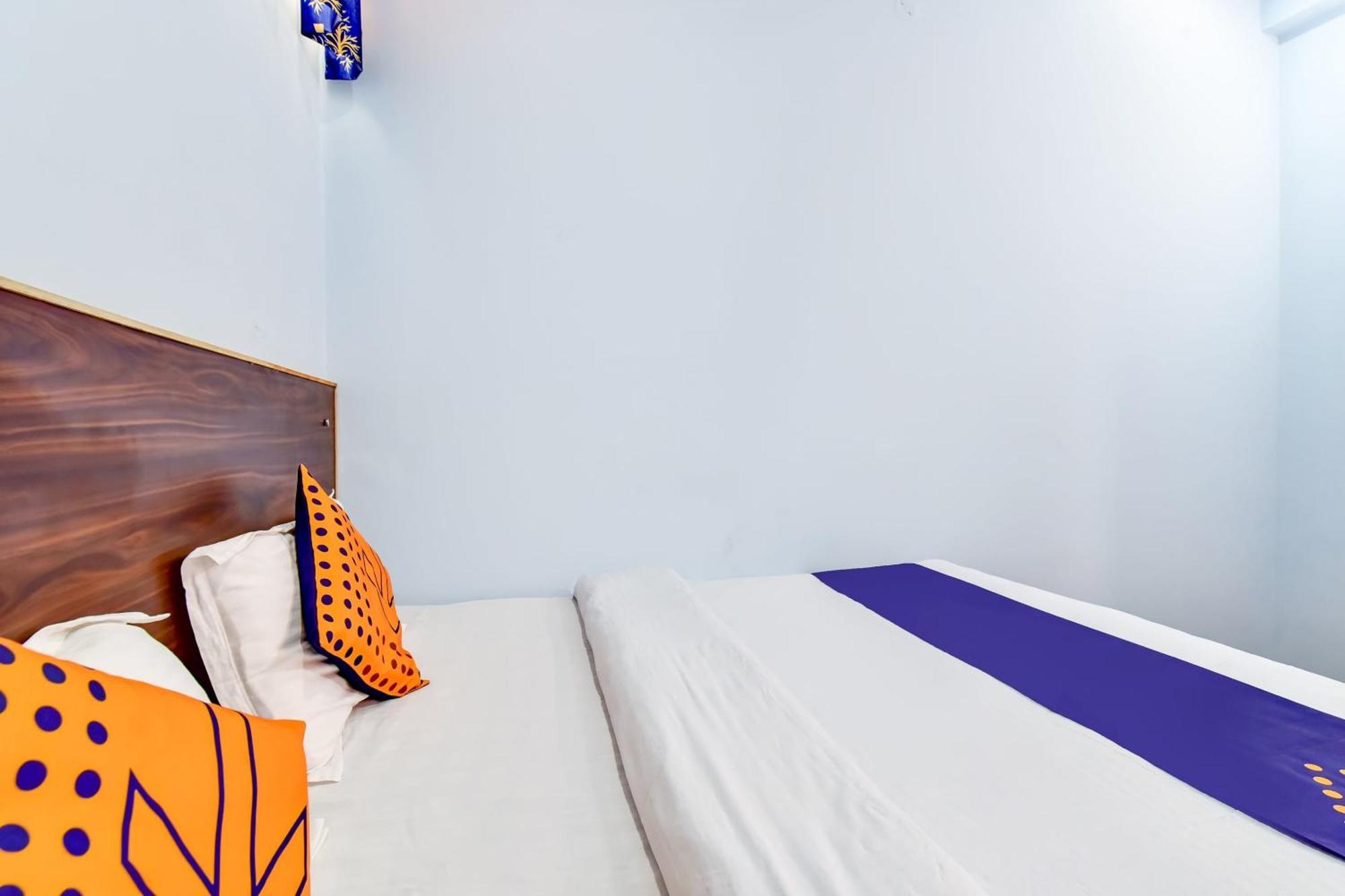Hotel O Pushp Niwas 3*