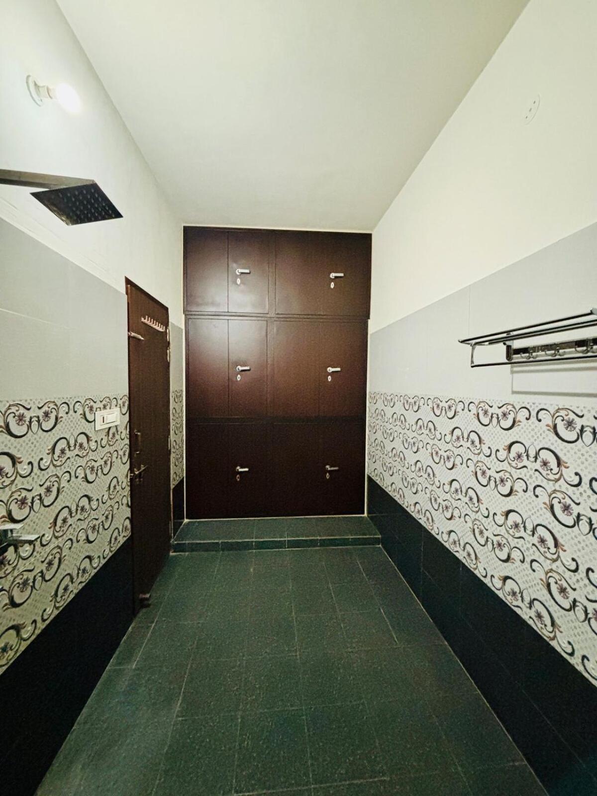 Apartment Spacious Homes In *