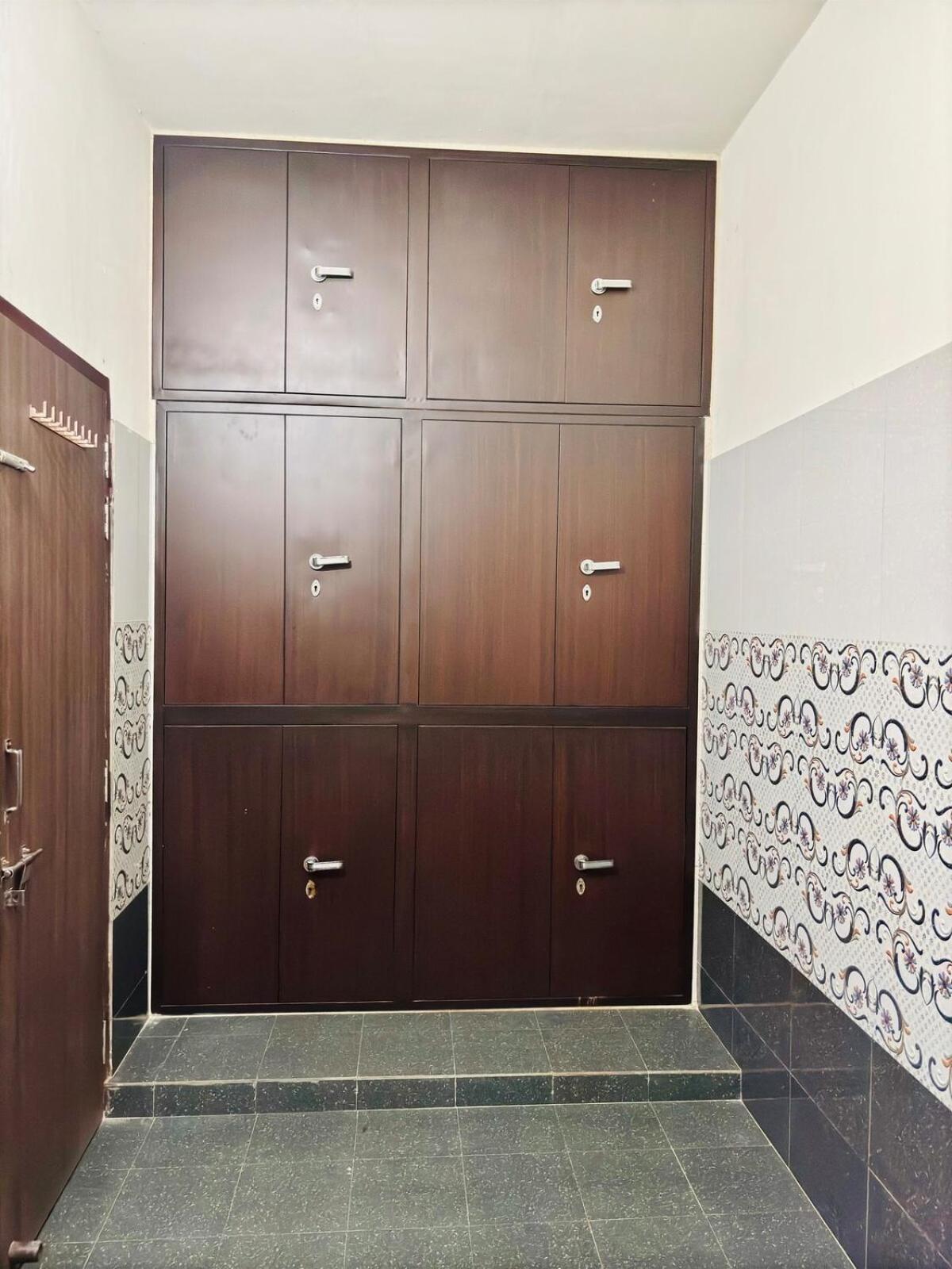 Spacious Homes In Apartment