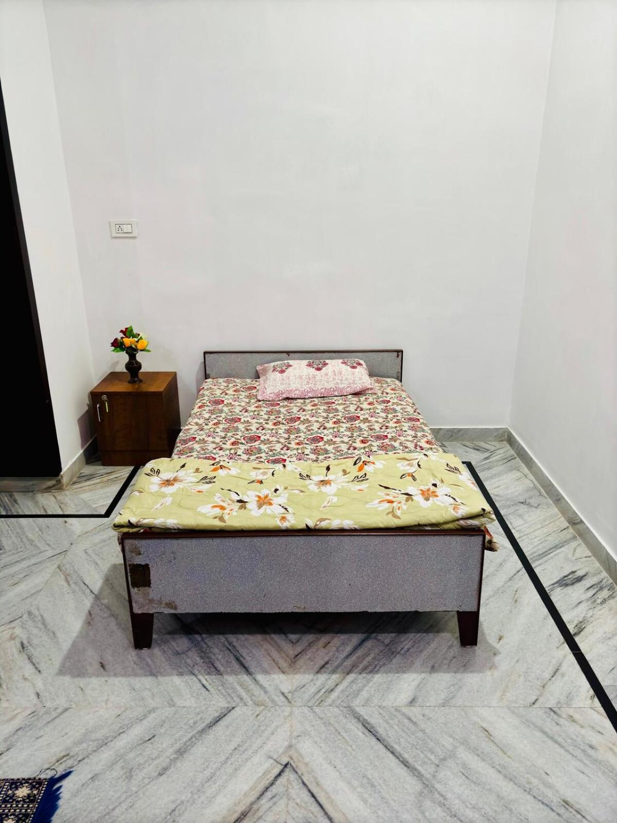 Spacious Homes In Apartment *
