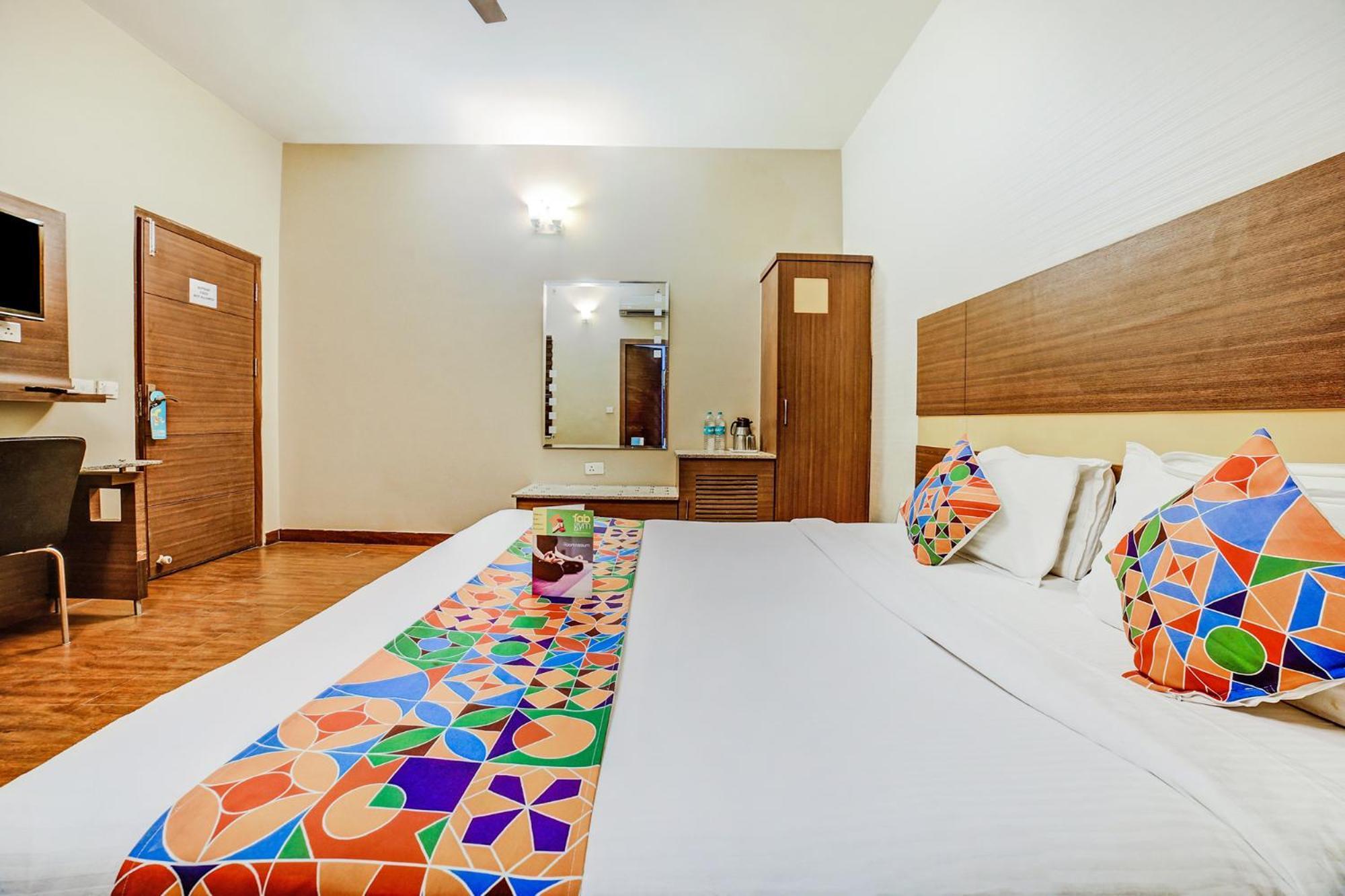 Fabhotel Aqua Guest house 3*