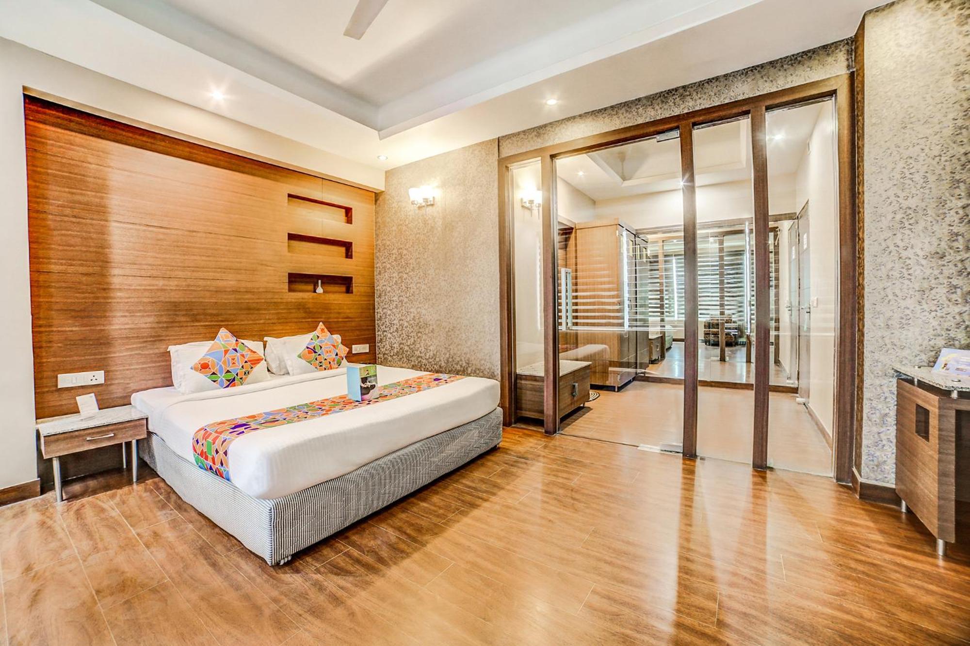 Guest house Fabhotel Aqua 3*