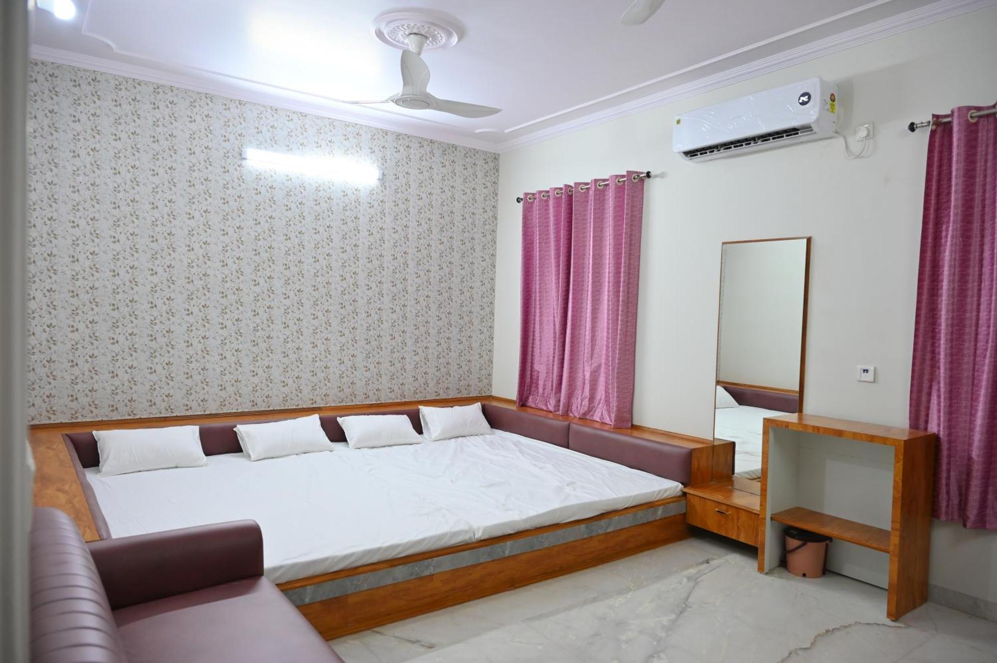 Resort Vizata And Jaipur